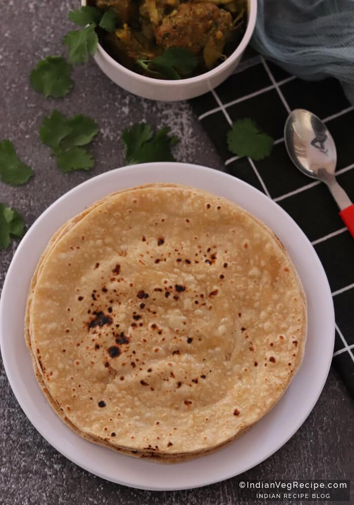 Phulka Roti Recipe | How to make Roti (Chapati)